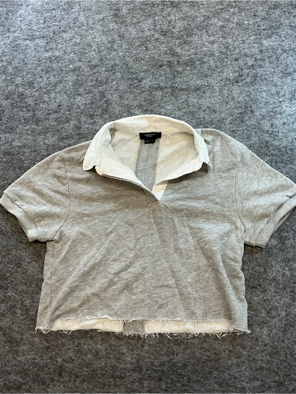 Twenty Montrēal Large Cropped Collared Polo Style Tshirt. D5